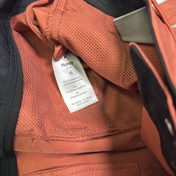 NWT- all day hybrid short, 20" length- size 30 Hurley Men's Hybrid Shorts - Picture 7 of 9